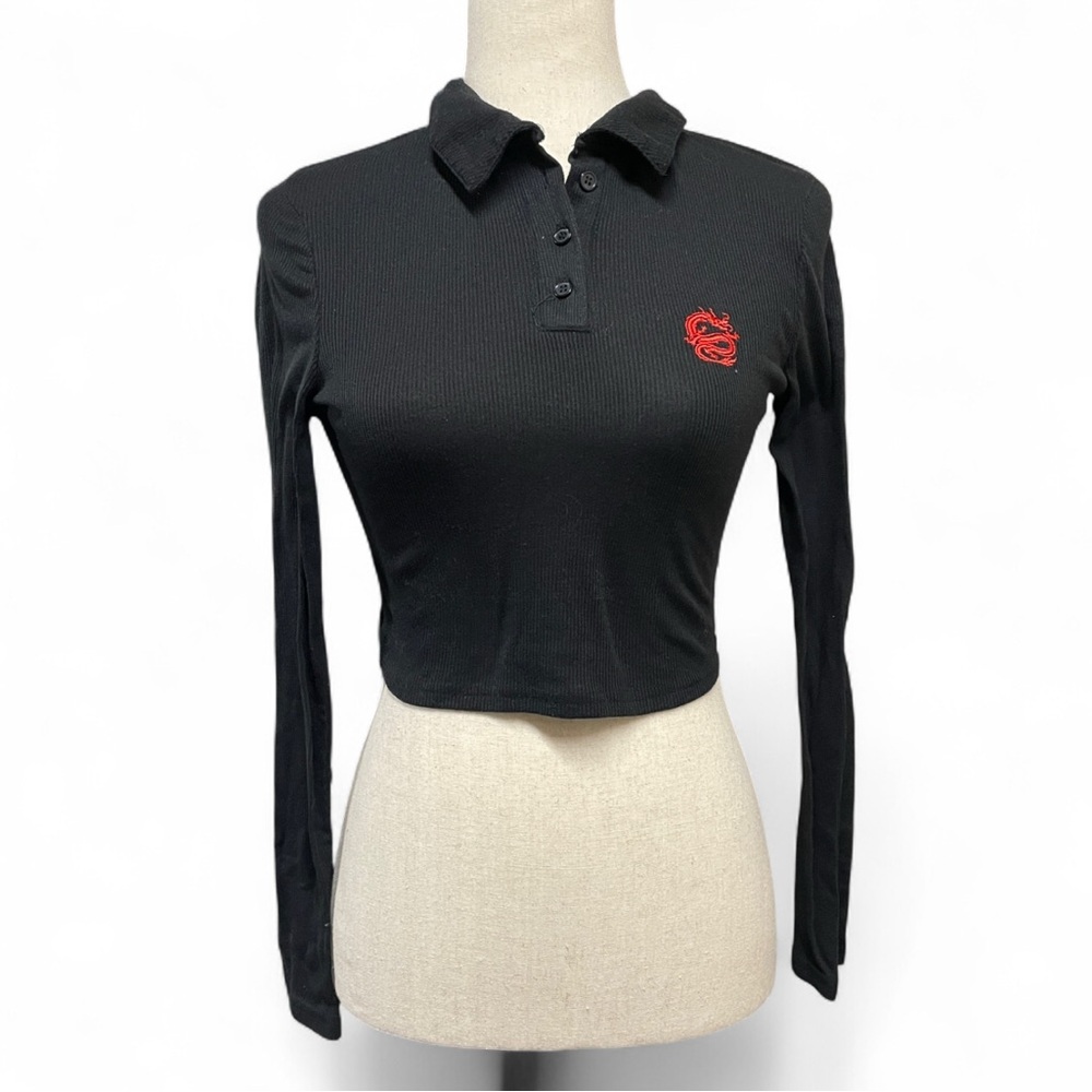 Birch and Stone Y2K Black Cropped Polo Red Dragon Embroidery size M | goth‎